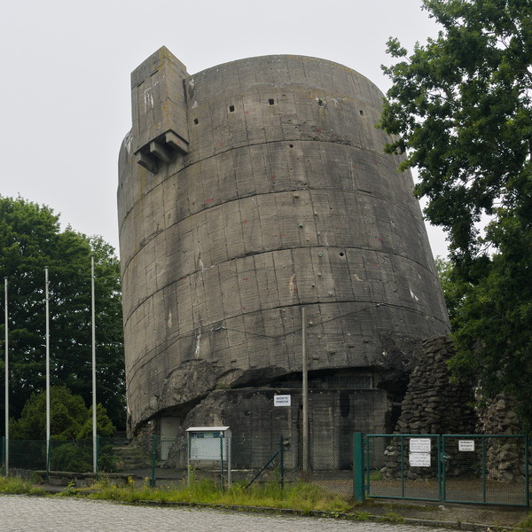 ehemaliger Bunker, jetzt zum Klettern für den DAV