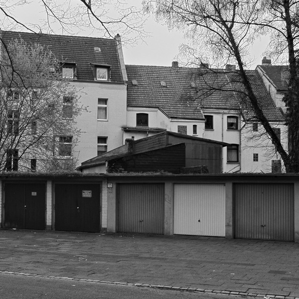 Garagenzeile